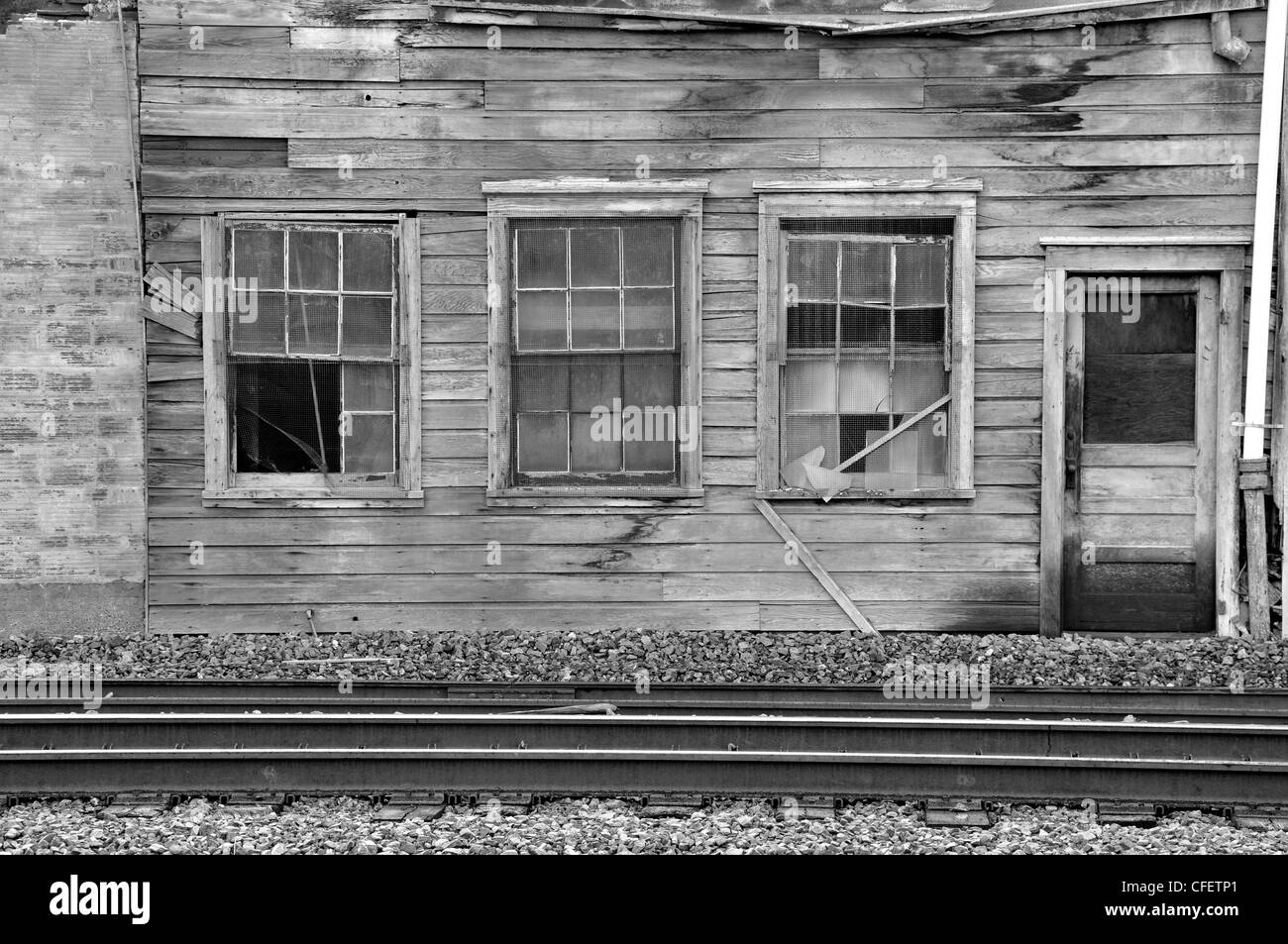 Bâtiment abandonné et des voies de chemin de fer, Pendleton, Oregon. Banque D'Images