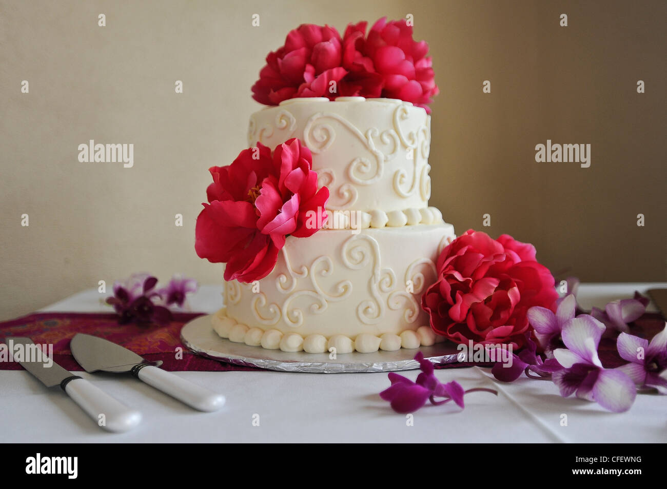 Gateau De Mariage Pour Un Mariage De Style Indien A Kirkland Washington 8 Aout 11 Photo Stock Alamy Gateau De Mariage Pour Un Mariage De Style Indien A Kirkland Washington 8 Aout 11 Photo Stock Alamy