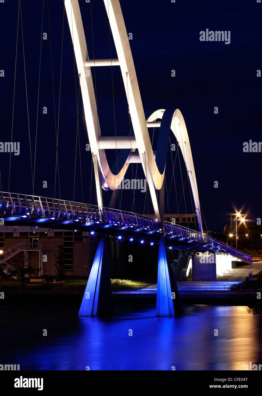 L'Infini bridge at night - nouveau pont à Stockton Banque D'Images