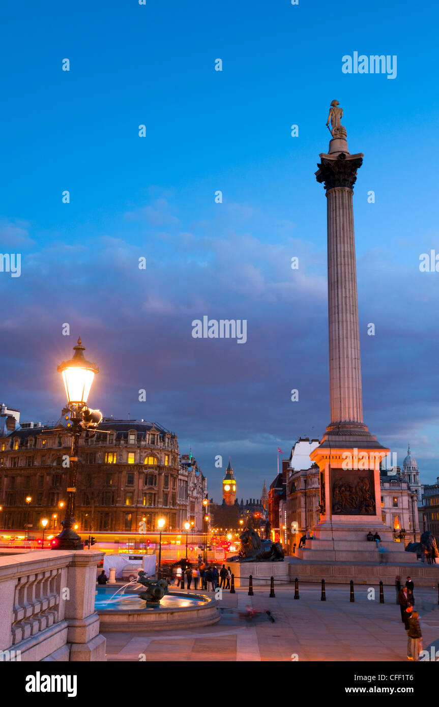 Nelsons Column et Trafalgar Square, Londres, Angleterre, Royaume-Uni, Europe Banque D'Images Nelsons Column et Trafalgar Square, Londres, Angleterre, Royaume-Uni, Europe Banque D'Images