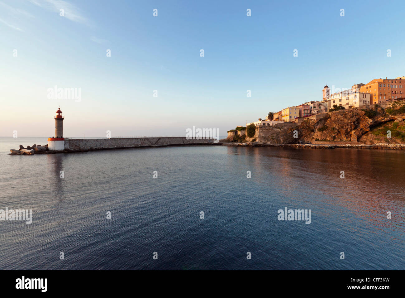Lighttower avec la mole, Bastia, Corse, France Banque D'Images