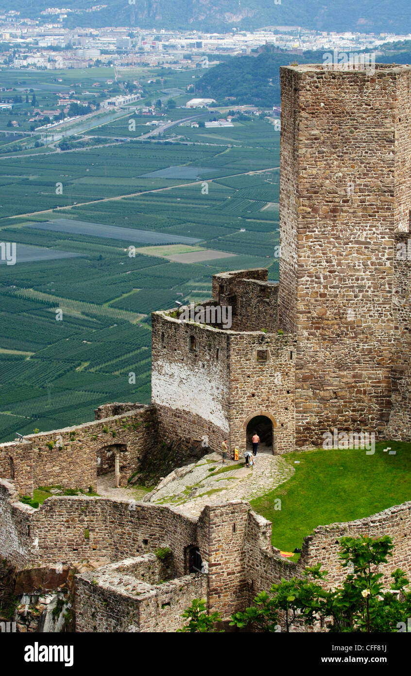 Château Hocheppan Appiano, sur la route des vins, Bozen, Alto Adige, le Tyrol du Sud, Italie Banque D'Images