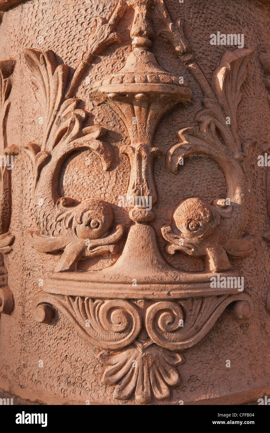 Tour de l'horloge de Preston Park en terre cuite et en pierre face fondation granit Banque D'Images