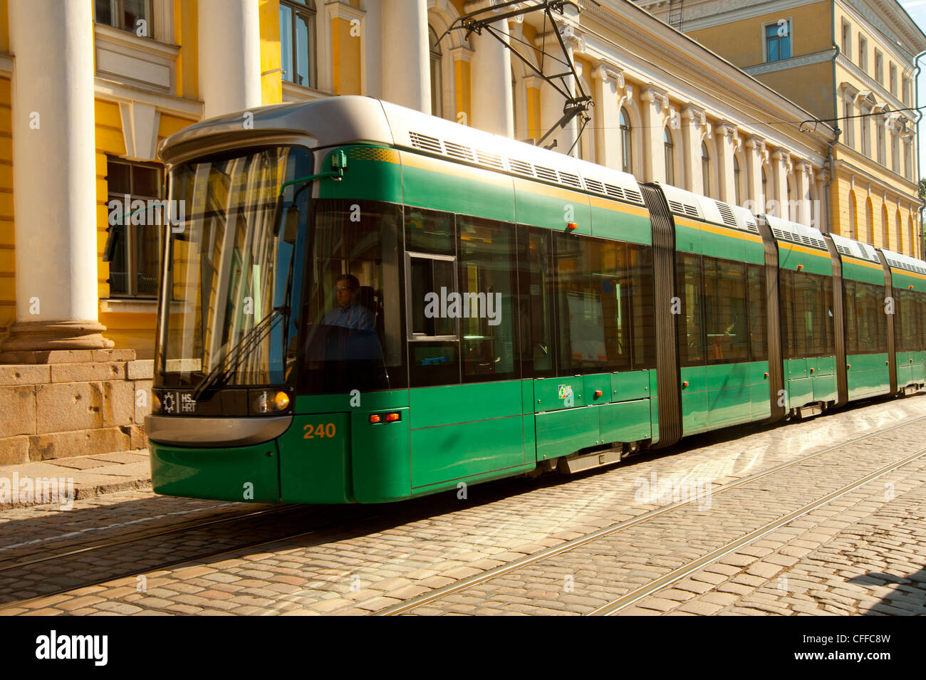 Le tramway à Helsinki en Finlande Banque D'Images