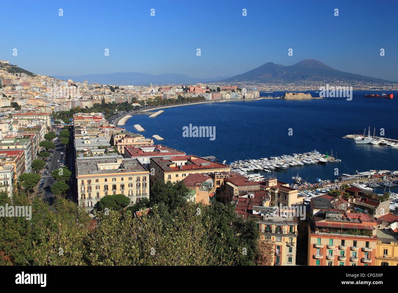 L'Italie, Campanie, Naples, paysage urbain et le volcan Vésuve Banque D'Images