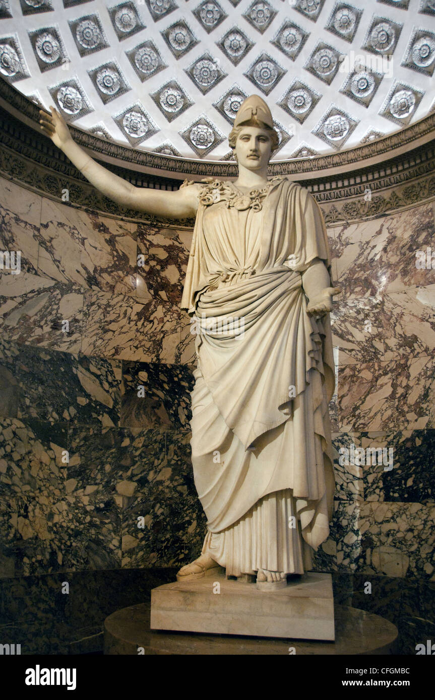 L'Athena Pallas de Velletri portant un casque copie romaine 1 100 5 100 BC BC après original par Phidias Grèce Grec Banque D'Images