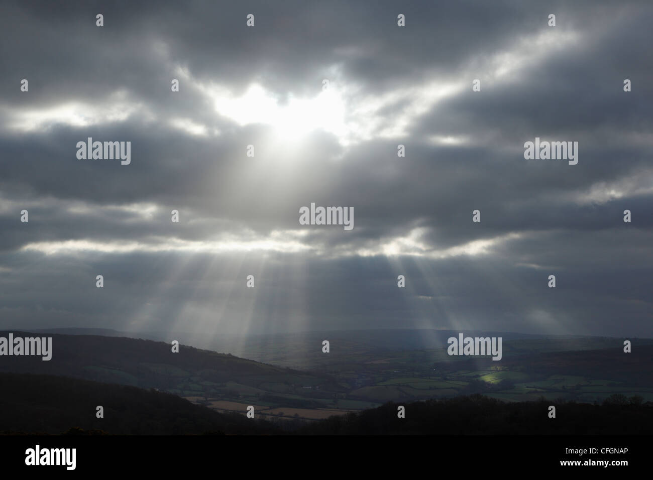 Ciel orageux sur Exmoor National Park. Le Somerset. L'Angleterre. UK. Banque D'Images