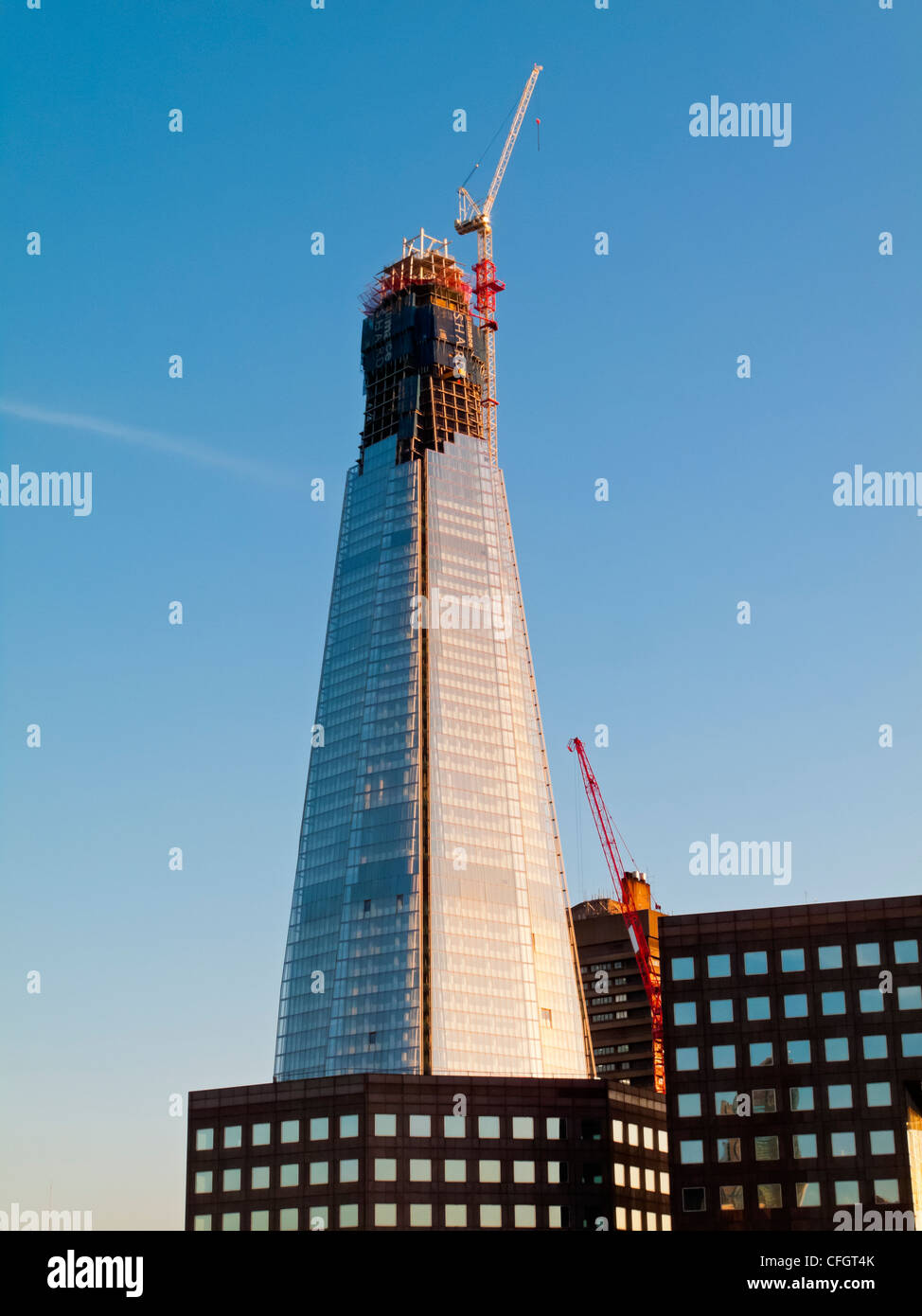 Shard London Bridge Tower en construction en septembre 2011 lorsque terminée, elle sera plus haut bâtiment de l'Union européenne à 310 m. Banque D'Images