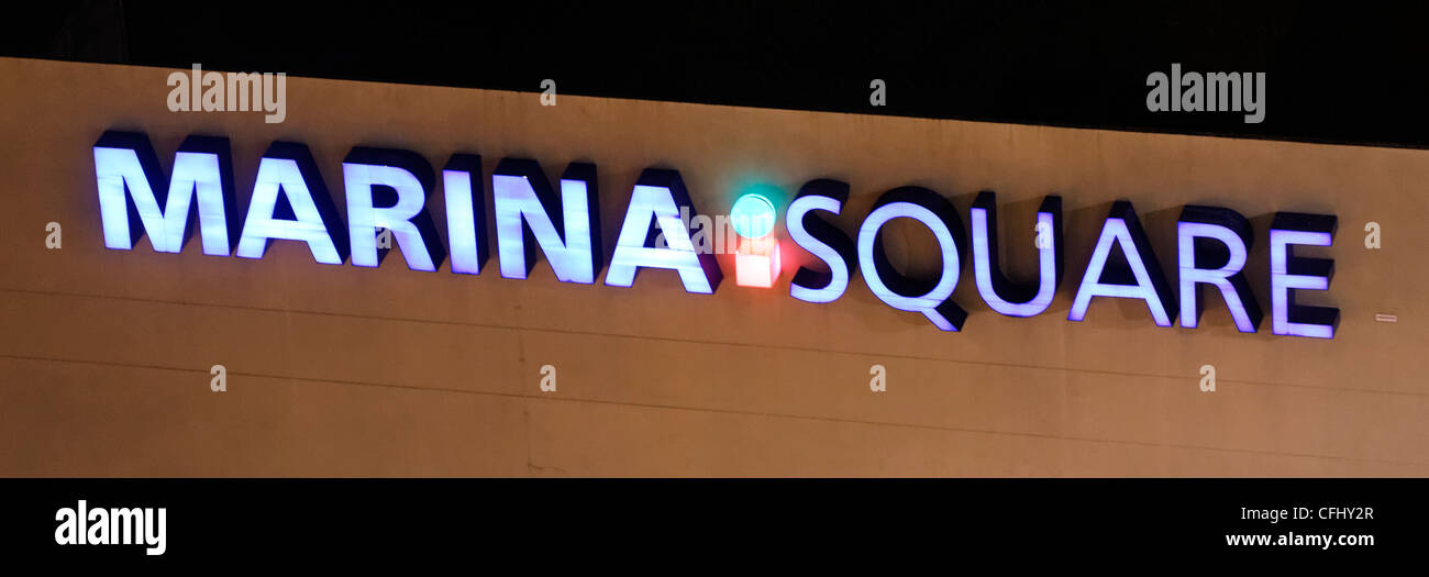 Enseignes lumineuses de Marina Square - un centre commercial de Singapour Banque D'Images