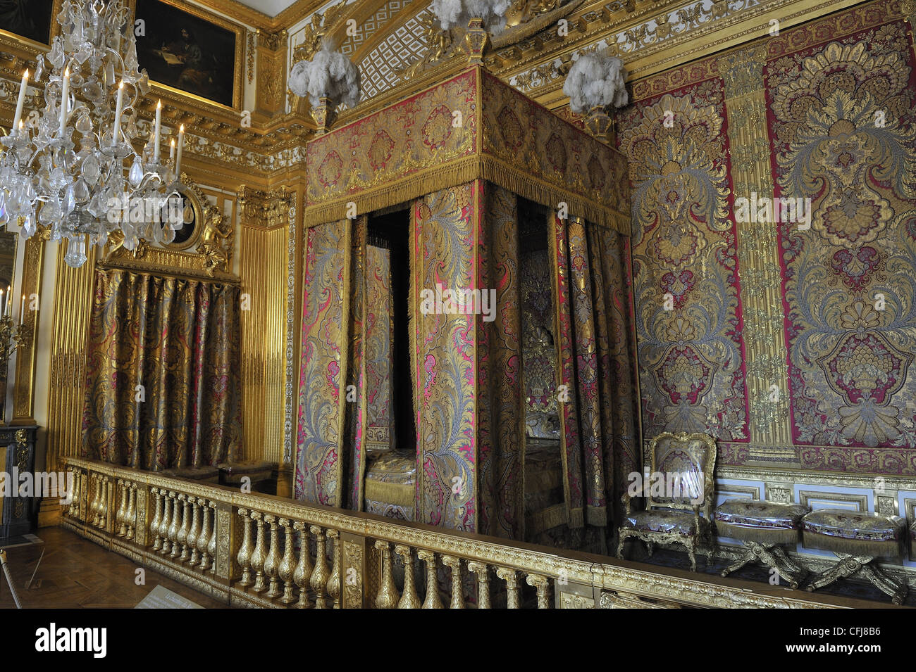 Lit, chambre du Roi, Versailles, France (où Louis XIV, 1638-1715, Roi de  France, est mort Photo Stock - Alamy