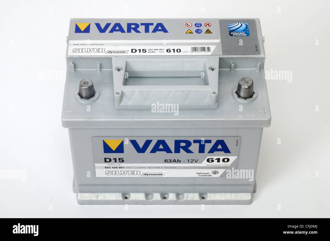Batterie de voiture - Varta Silver Dynamic 12v haute capacité 63ah tourné sur fond blanc Banque D'Images
