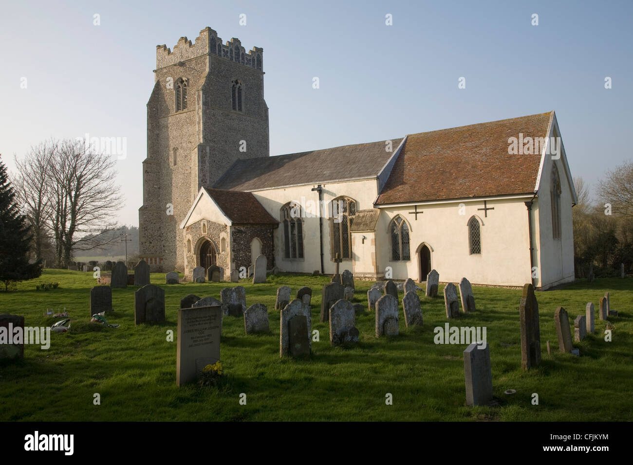 L'église paroissiale du village Saint Pierre, Cretingham, Suffolk, Angleterre Banque D'Images