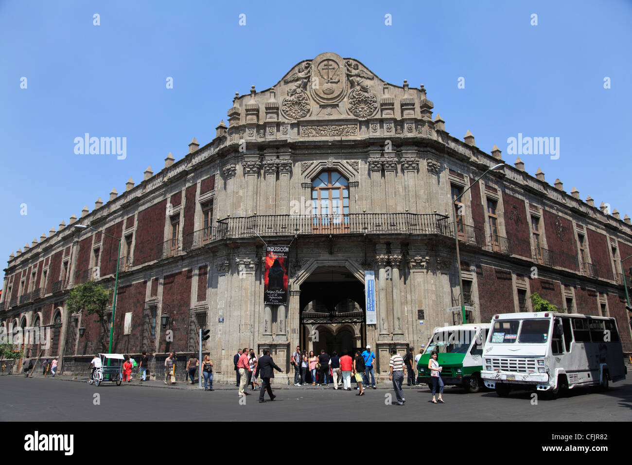 Palacio de la Escuela de Medicina (Palais de l'École de médecine), Plaza de Santo Domingo, Mexico, Mexique, Amérique du Nord Banque D'Images