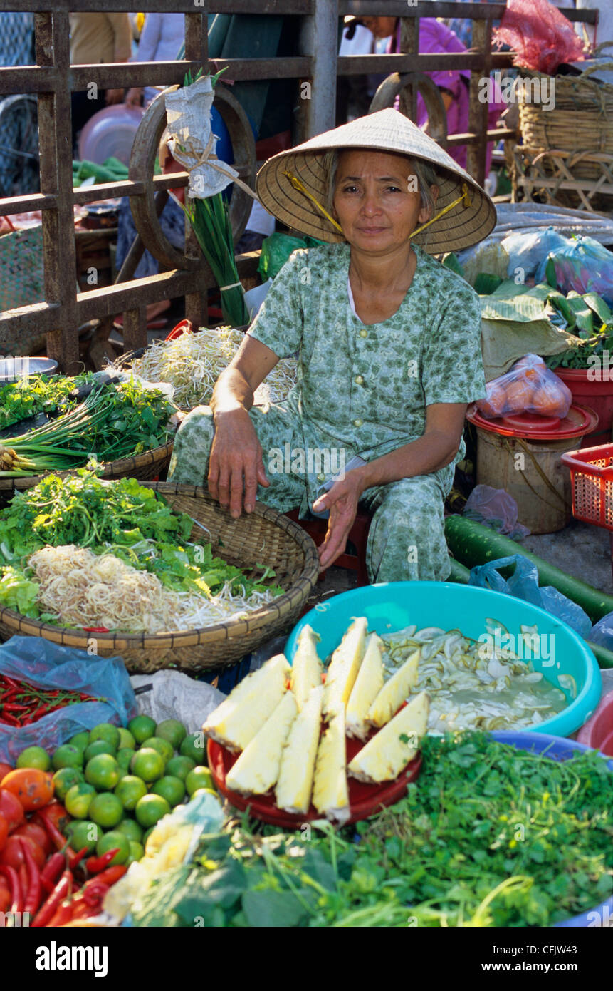Marché du terroir, la teinte, la côte centrale du nord du Vietnam, Indochine, Asie, Asie du sud-est, Banque D'Images Marché du terroir, la teinte, la côte centrale du nord du Vietnam, Indochine, Asie, Asie du sud-est, Banque D'Images