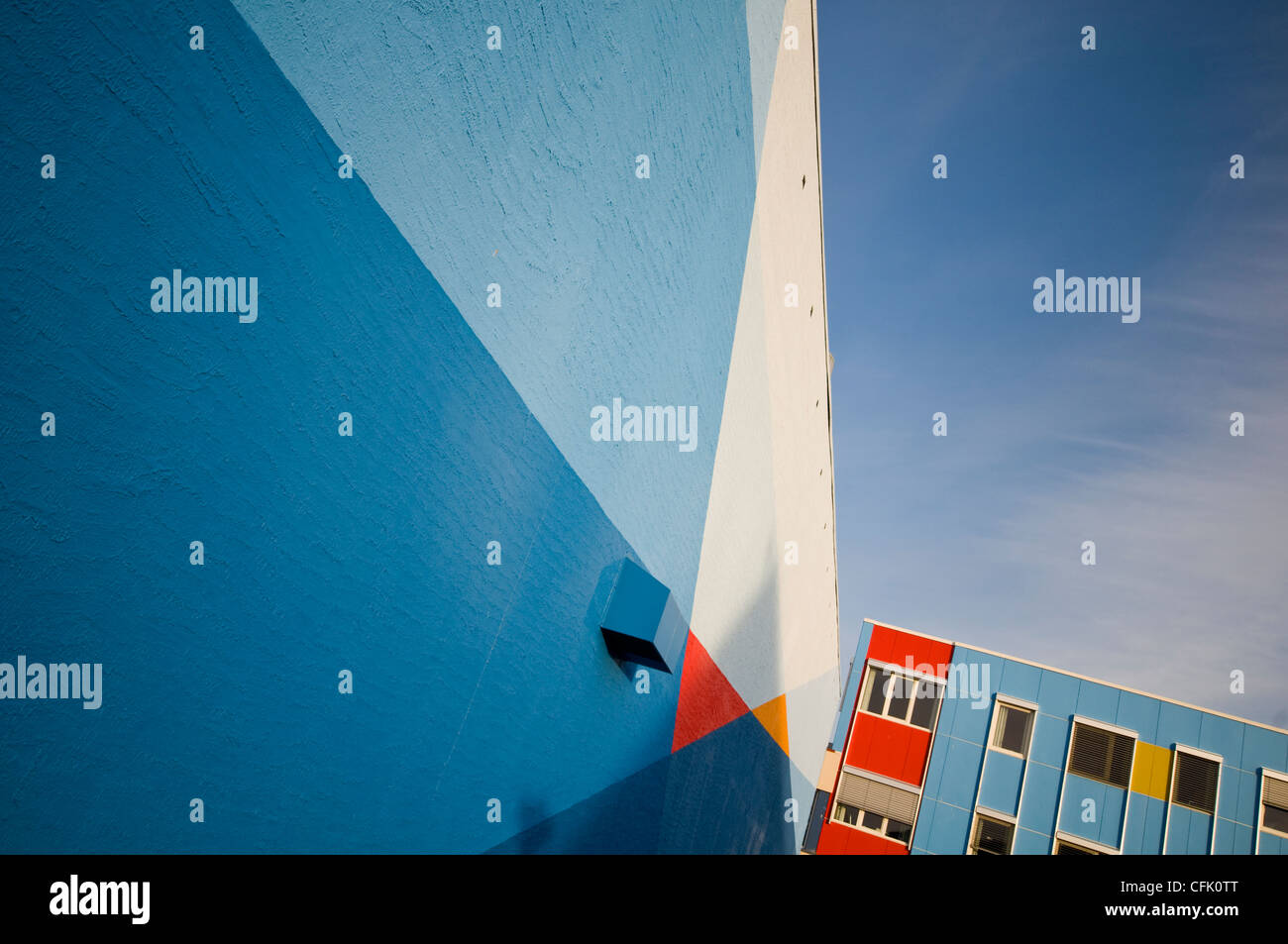 Des murs colorés et des bâtiments à Sortland, la Norvège, qui est connu comme la ville bleue Banque D'Images