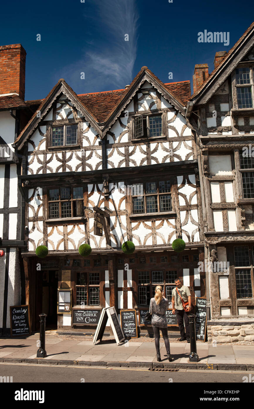 Le Warwickshire, Stratford sur Avon, High Street, Garrick Inn, l'un des plus anciens pubs de la ville datant de 1400 Banque D'Images