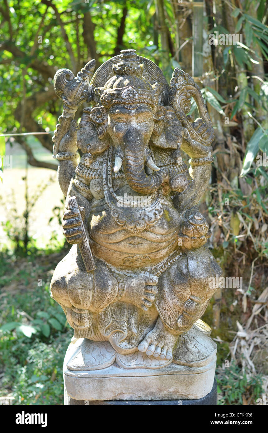 Une statue de Ganesha, l'un des dieux hindous Banque D'Images