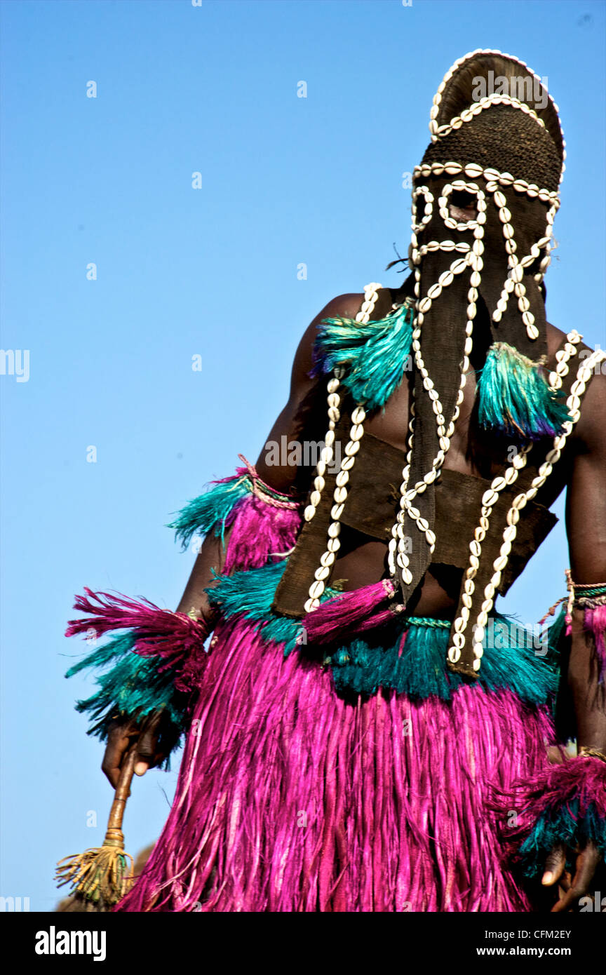Membre de la danse des masques en Pays Dogon au Mali, comté. Banque D'Images