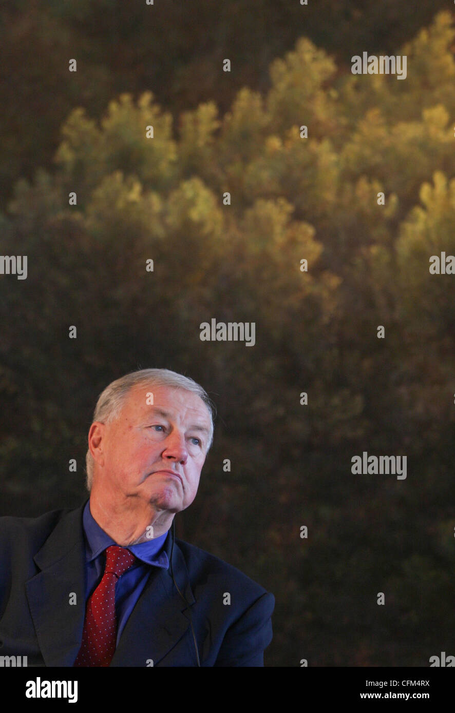 Sir Terence Conran, designer britannique et restaurateur, à Tokyo, Japon. Banque D'Images