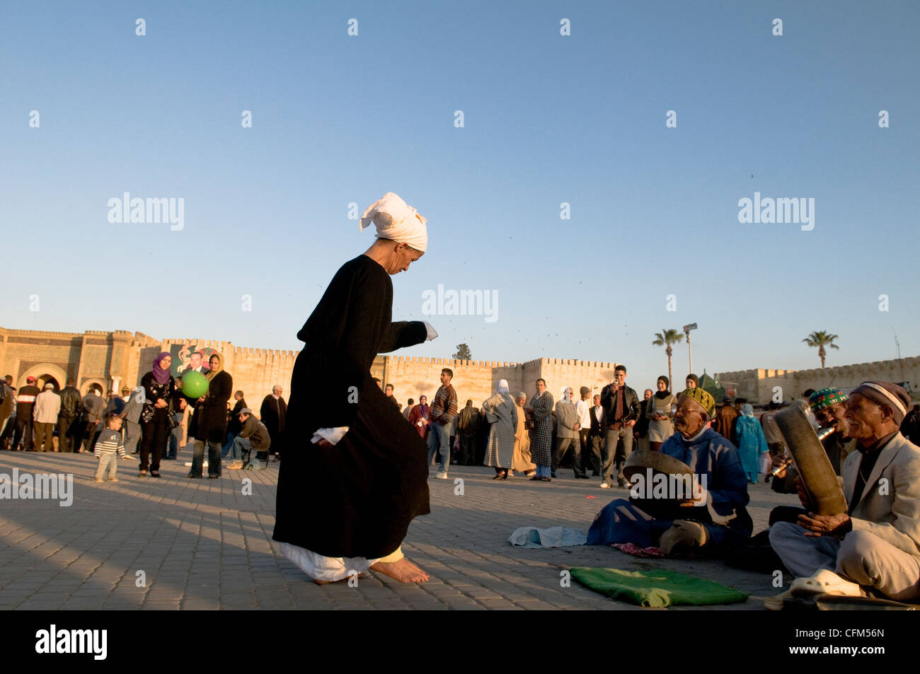 Les artistes de rue à Meknes, Maroc. Banque D'Images