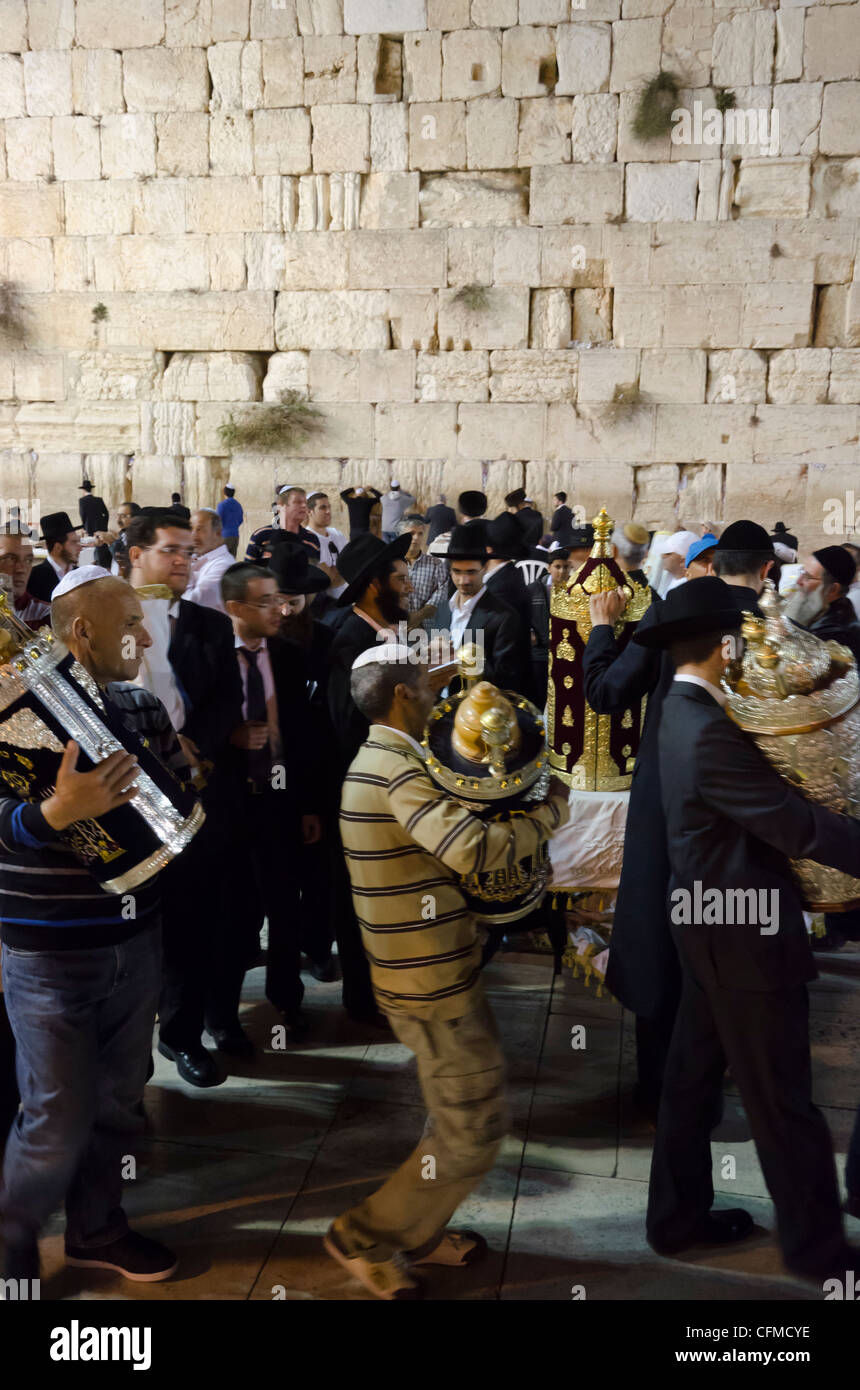 Simhat Torah Fête juive, Mur occidental, vieille ville, Jérusalem, Israël, Moyen Orient Banque D'Images