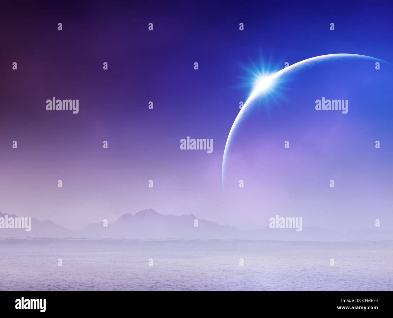 Éclipse solaire surréaliste sur seascape misty (Digital Art) Banque D'Images