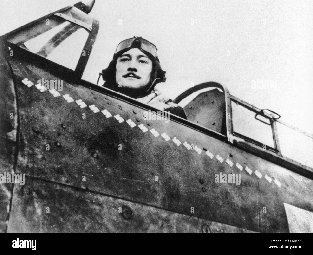 ROBERT STANFORD TUCK (1916-1987) en tant que chef de l'Escadron 257 RAF en septembre 1940 avec 28 confirmé dans sa tue l'ouragan Banque D'Images
