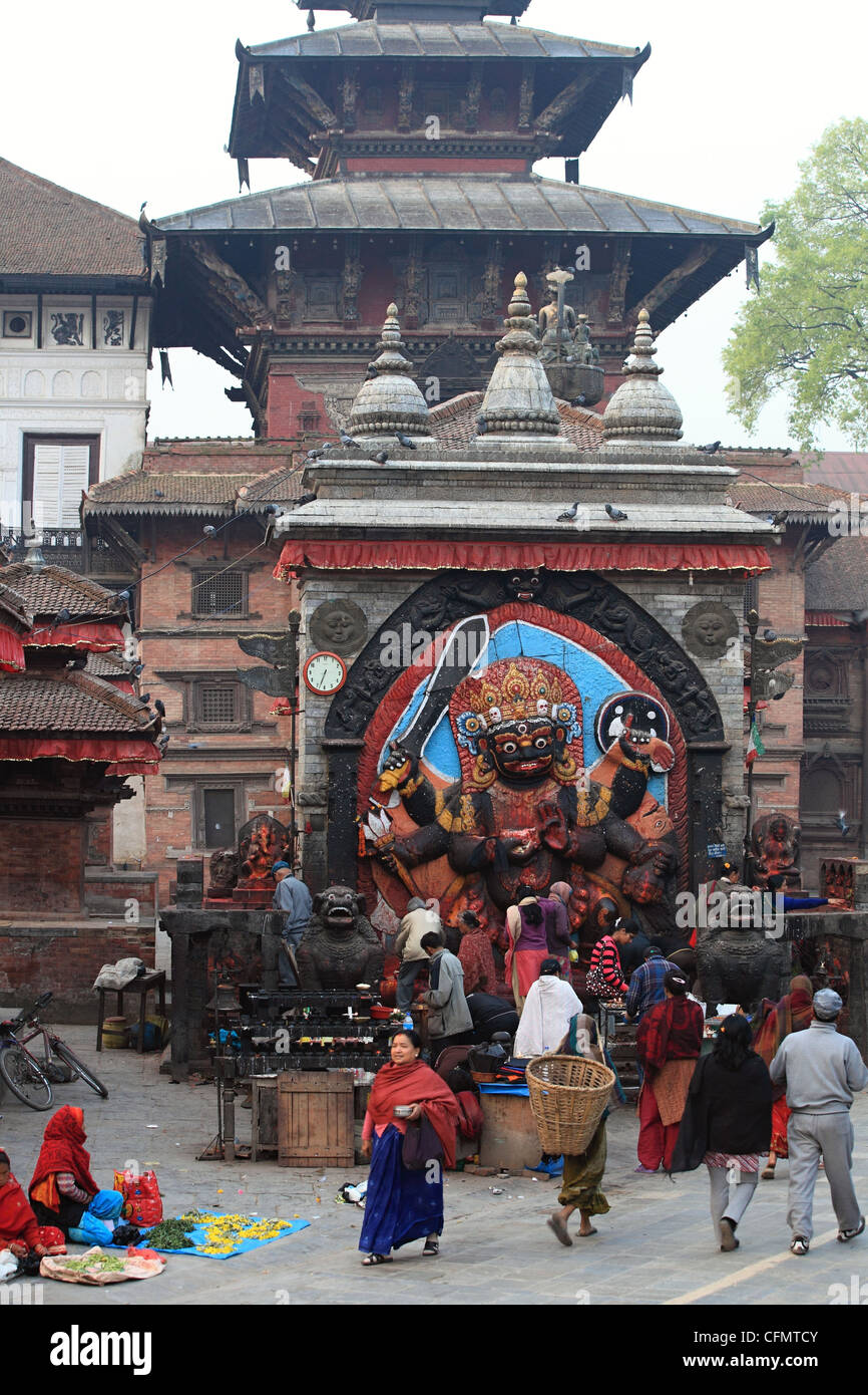 Statue de Kali Kalo Bhairab Durbar Square de Katmandou au Népal Banque D'Images