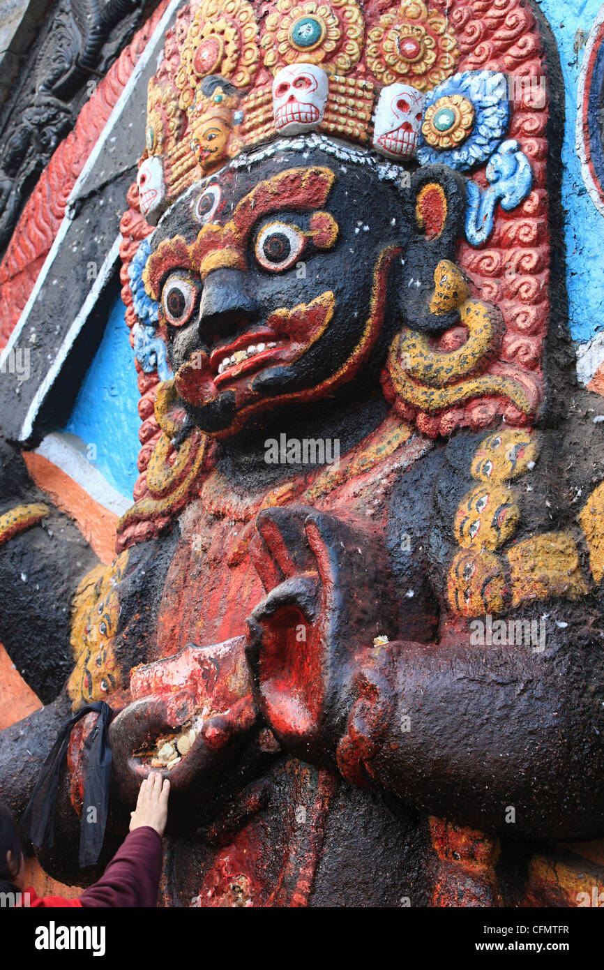 Statue de Kali Kalo Bhairab Durbar Square de Katmandou au Népal Banque D'Images