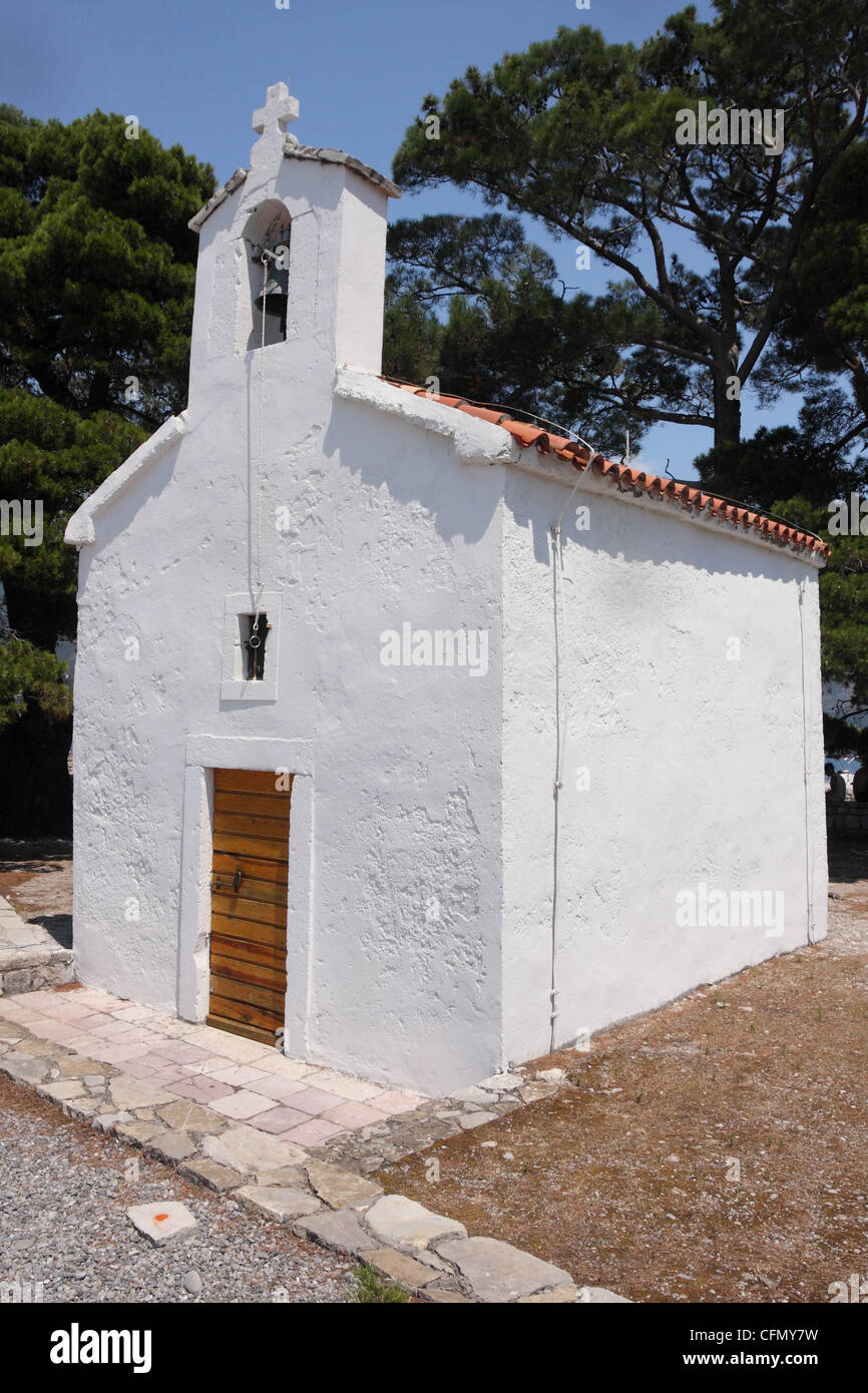 Chapelle à Sveti Nikola (St Nicolas) Island. Budva. Monténégro Banque D'Images