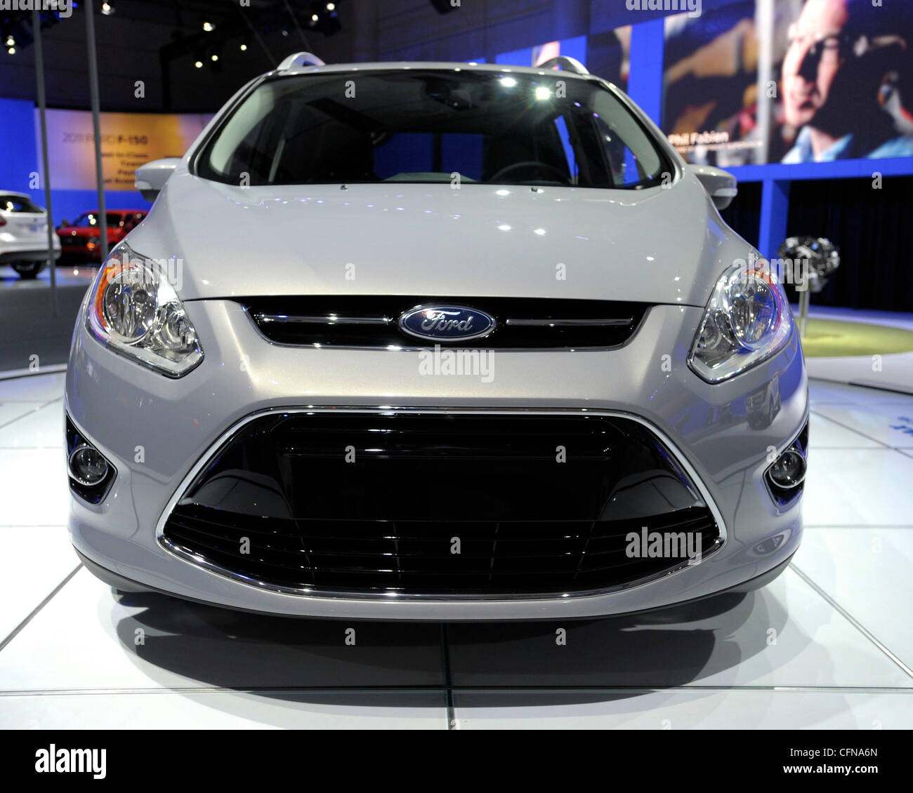 Ford C-Max 2011 Le Salon international canadien Aperçu du média Day qui a eu lieu au Metro Toronto Convention Centre. Toronto, Canada - 17.02.11 Banque D'Images