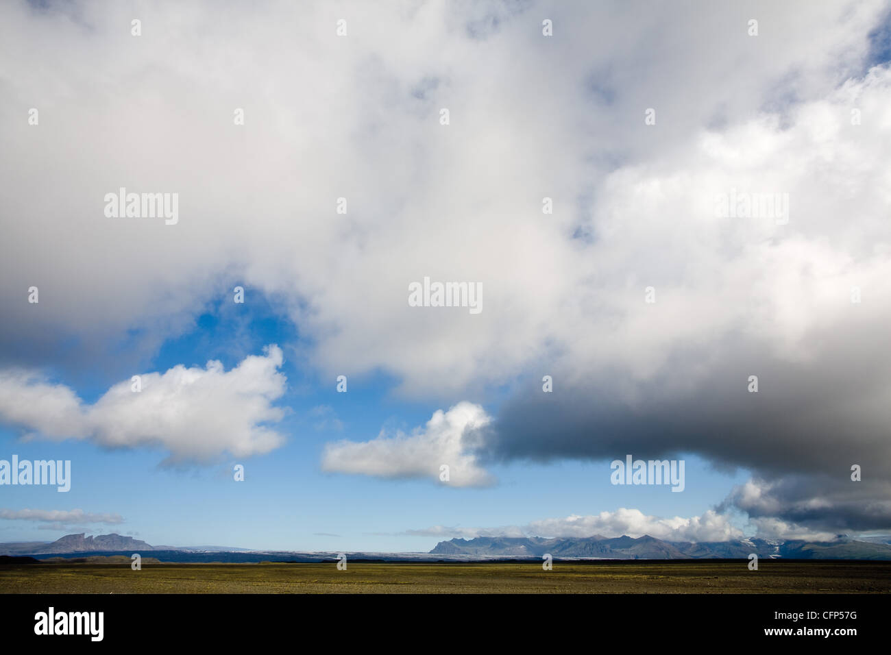 Campagne le long de la Route 1 entre Kirkjubæjarklaustur et Kalfafell, Islande Banque D'Images