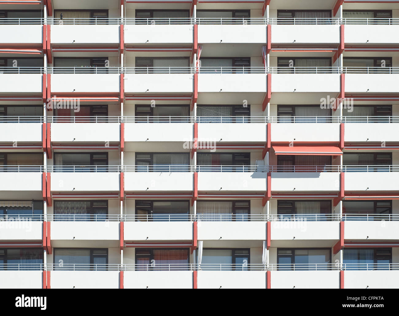 L'architecture résidentielle moderne dans une banlieue urbaine Banque D'Images