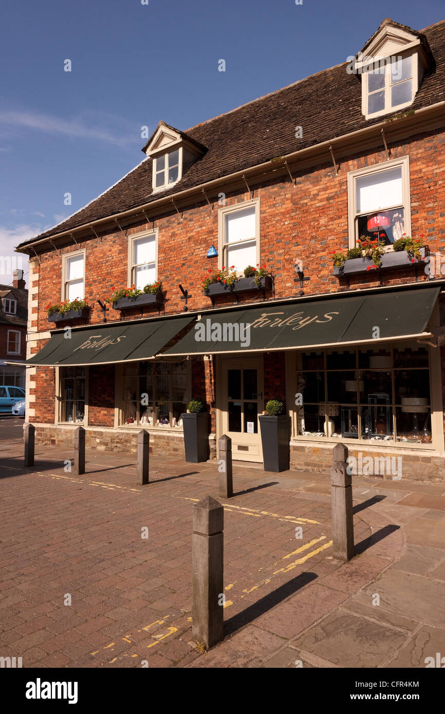 Furleys traditionnel vieux shop avant, oakham, Rutland, England, UK Banque D'Images