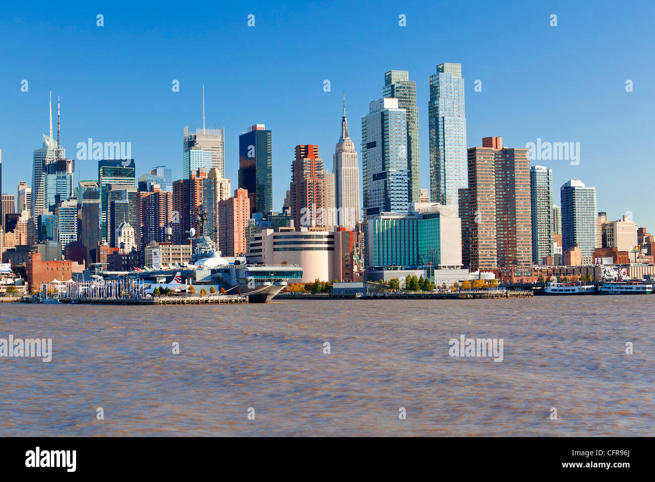 Vue de Manhattan de l'autre côté de la rivière Hudson, Manhattan, New York City, New York, États-Unis d'Amérique, Amérique du Nord Banque D'Images