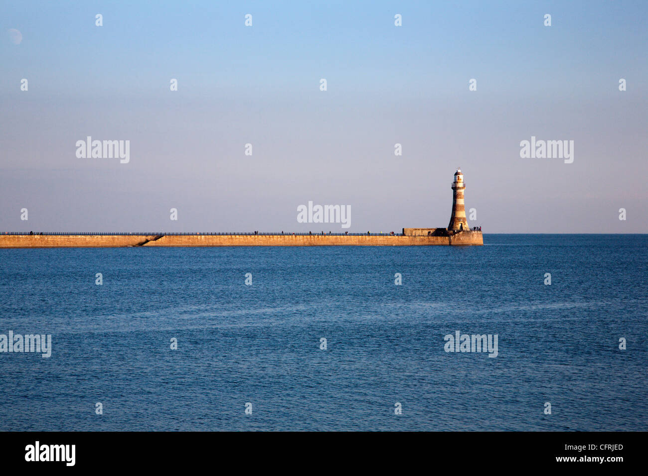 Roker Pier et phare de Sunderland en Angleterre Banque D'Images