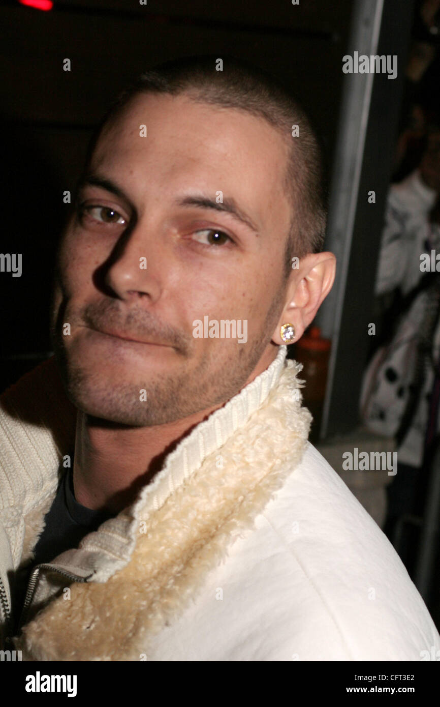 Déc 07, 2006 ; West Hollywood, CA, USA ; KEVIN (K-FED) FEDERLINE à l'Armani Exchange et détails Magazine 'Insider' a eu lieu au salon Club de l'ouest d'Hollywood. Crédit obligatoire : photo par Camilla Zenz/ZUMA Press. (©) Copyright 2006 by Camilla Zenz Banque D'Images