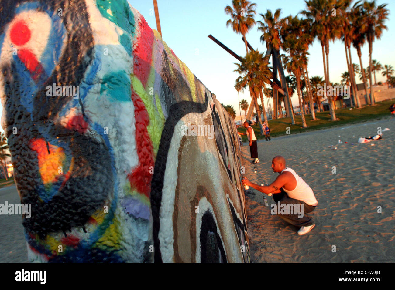 Jan 29, 2007 ; Venise Beach, CA, USA ; Le public zone graffiti est ouvert à tous les artistes de graffiti. Venice Beach, California est une destination souhaitée pour les voyageurs du monde entier. Il est à la différence de n'importe quel endroit sur la terre, bien connu pour ses artistes, artistes de rue et ambiance funky. C'est un virtual Banque D'Images