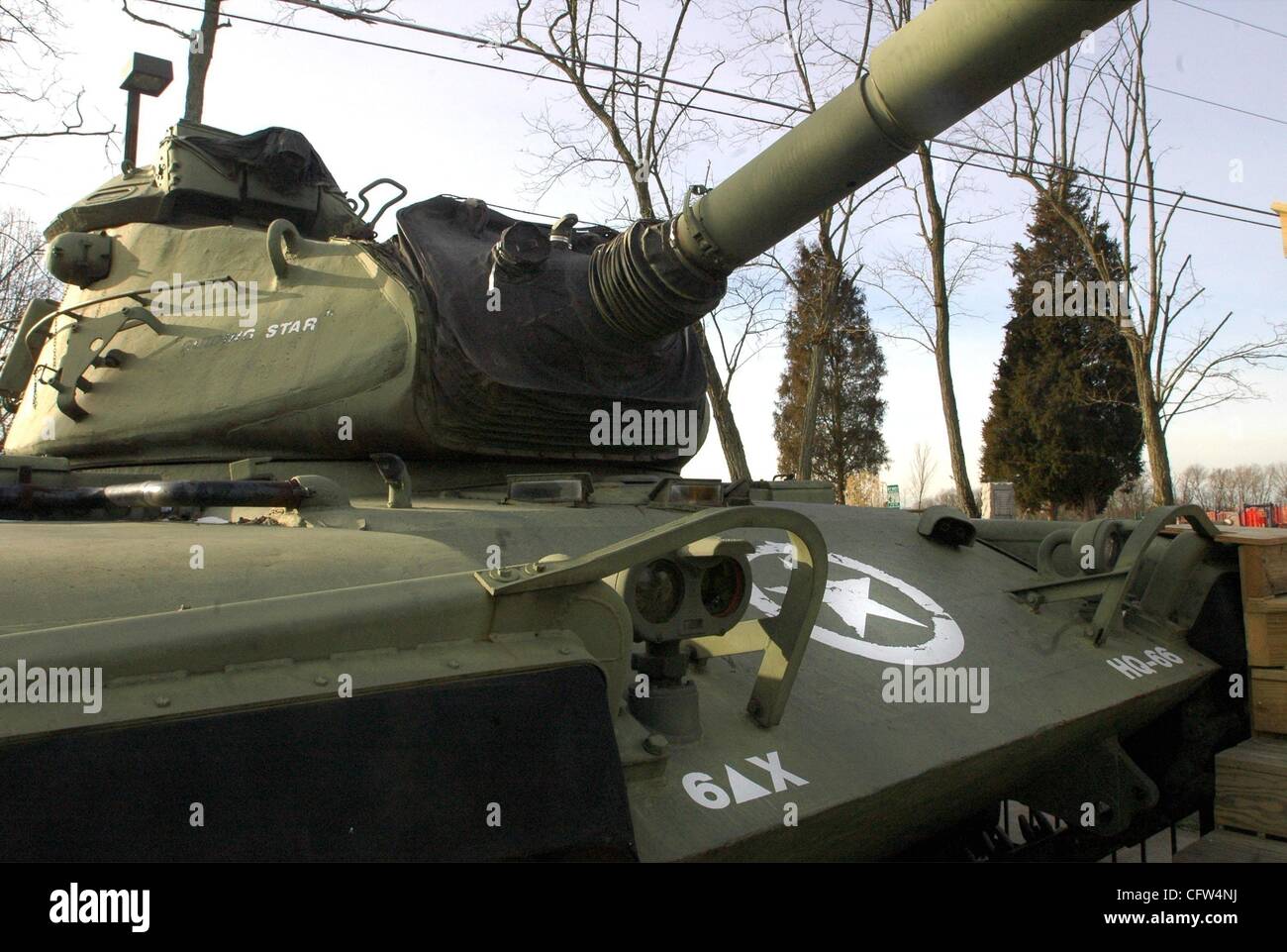 Feb 06, 2007 - Cincinnati, Ohio, USA - à l'affiche au parc de l'ancien combattant, sur Harrison Pike dans Dent, est le monument commémoratif de guerre du canton vert réservoir. Le M-60 Patton 1962-A3 tank en action au Vietnam, Somalie et Tempête du désert. Mis à jour par le VFW Post 10380 le réservoir est ouvert aux visites sur la journée chaque année Banque D'Images