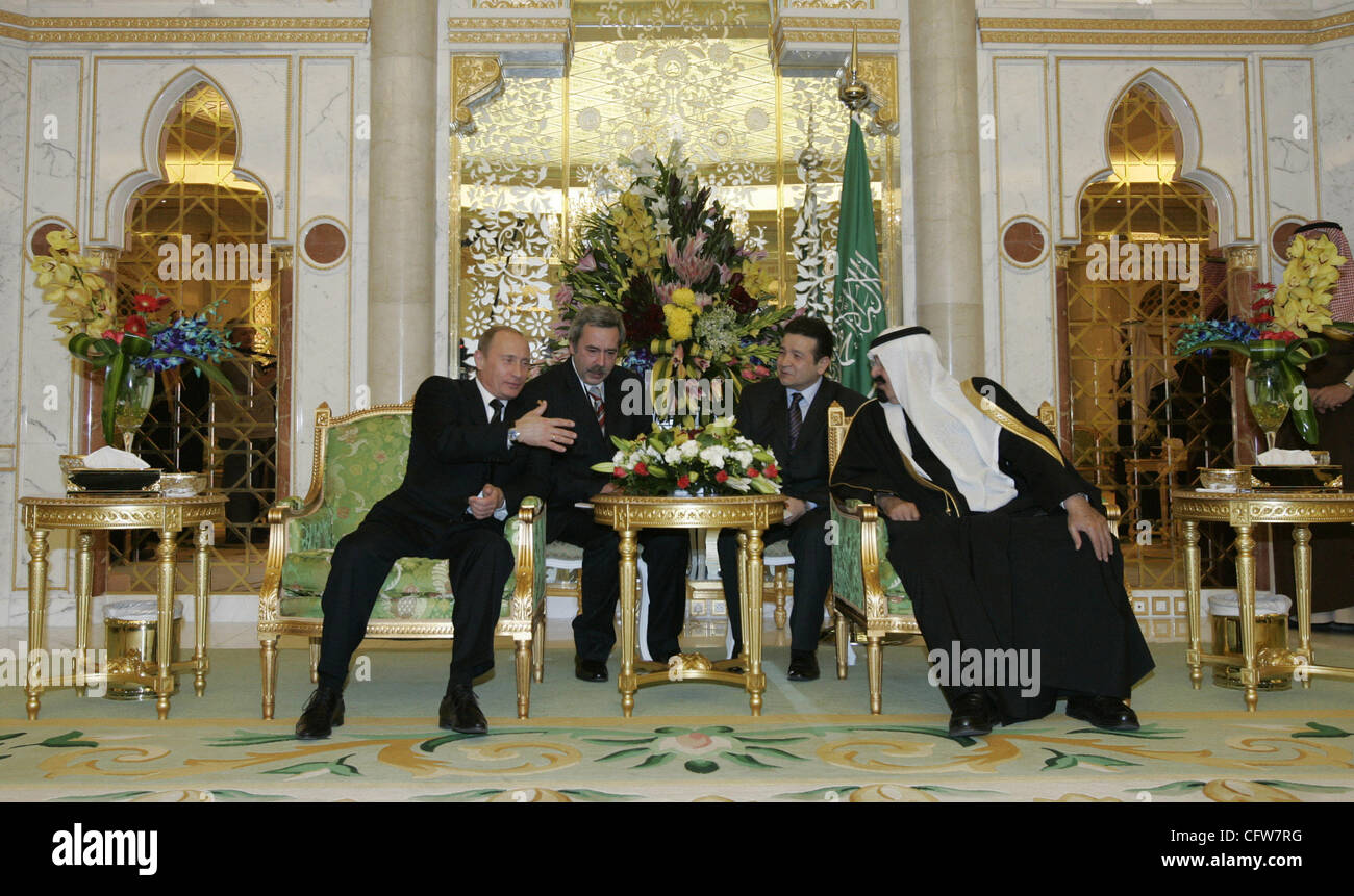 Vladimir Poutine et le roi saoudien Abdullah lors de la visite de Poutine à Riyad. Banque D'Images