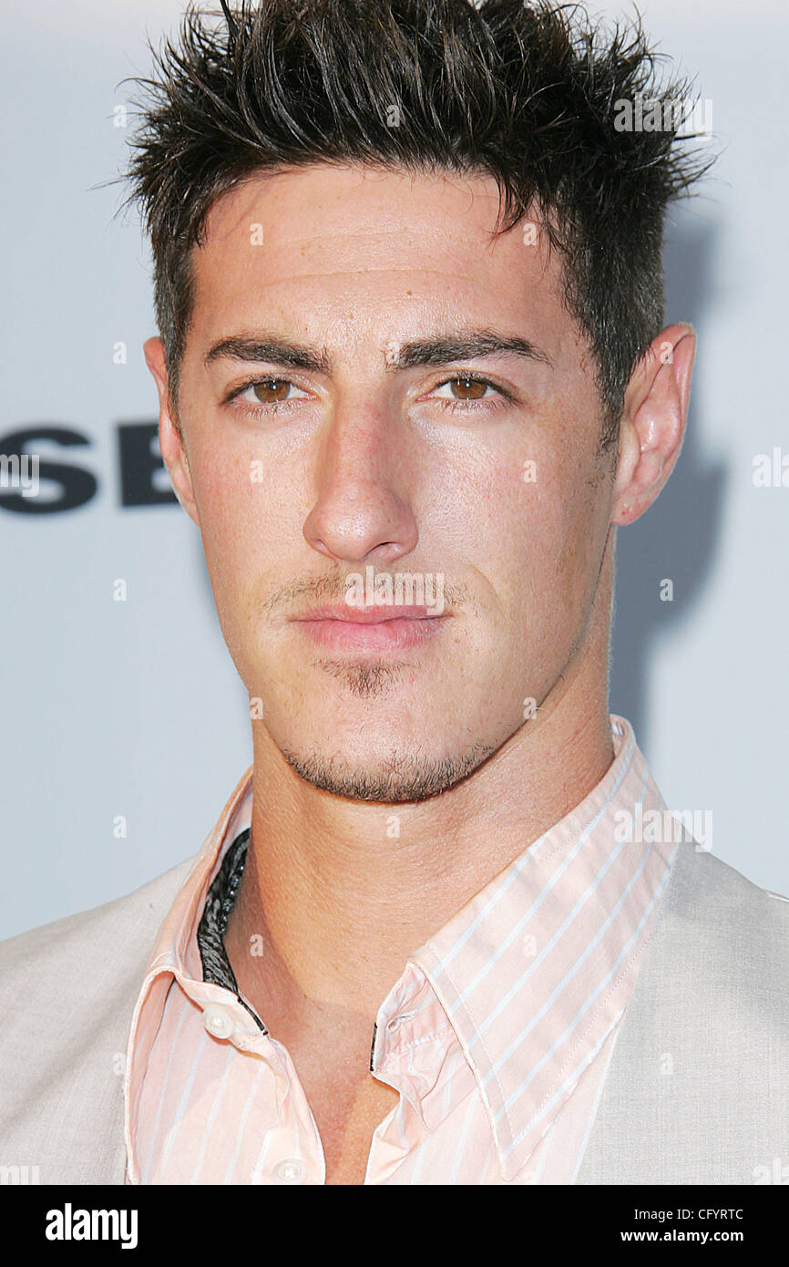 © 2007 Jerome Ware/Zuma Press Acteur Eric Balfour pendant les arrivées à l'ouverture de magasin Diesel sur Melrose Place à Los Angeles, CA. Le mercredi 30 mai 2007 Le magasin Diesel Los Angeles, CA Banque D'Images