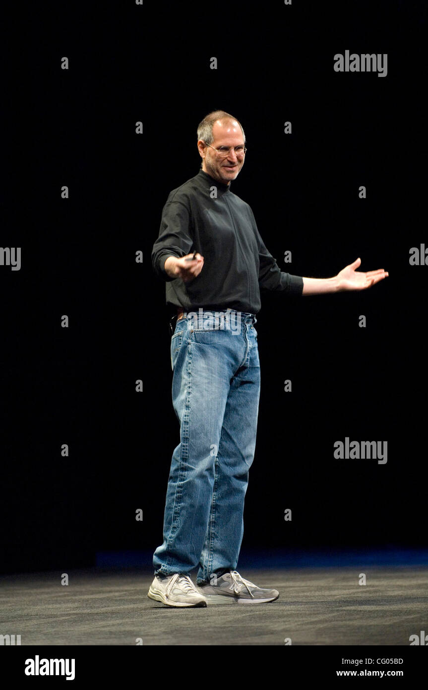 Jun 11, 2007 - San Francisco, CA, USA - Apple Computer, chef de la direction Steve Jobs lors de la WWDC07 (World Wide Developers Conference) présente la version finale de Mac OS X Leopard au Moscone Center. (Crédit Image : © Jérôme Brunet/ZUMA Press) Banque D'Images