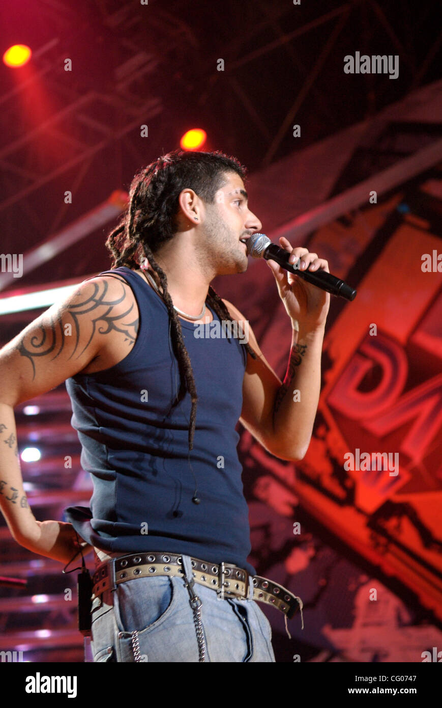 L'Espagne. Madrid. Plaza de Toros de las Ventas. Melendi pendant le concert à Madrid pour les MTV 24. Banque D'Images