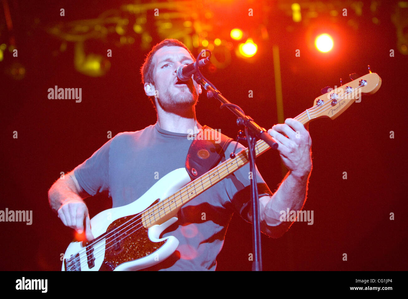 Aug 18, 2007 - San Francisco, CA, USA - Le bassiste TIM COMMERFORD de garnitures de Rage Against The Machine live au Festival Rock The Bells. (Crédit Image : © Jérôme Brunet/ZUMA Press) Banque D'Images Aug 18, 2007 - San Francisco, CA, USA - Le bassiste TIM COMMERFORD de garnitures de Rage Against The Machine live au Festival Rock The Bells. (Crédit Image : © Jérôme Brunet/ZUMA Press) Banque D'Images
