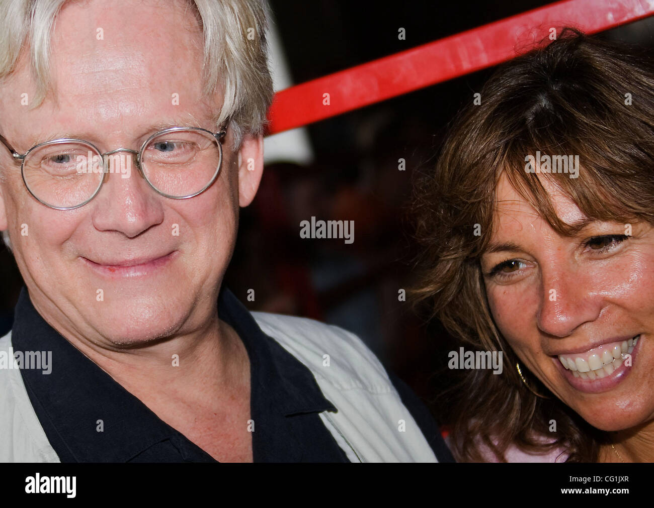 Aug 19, 2007 - Des Moines, IA, USA - Acteur BRUCE DAVISON et Robin Directeur exécutif du BRONK Creative Coalition (TCC), un organisme à but non lucratif, non partisane et politique sociale de l'organisation de défense des intérêts de l'industrie des arts et du divertissement, visiter la foire de l'état de l'Iowa. Une tradition depuis 1854 et considéré comme suis Banque D'Images