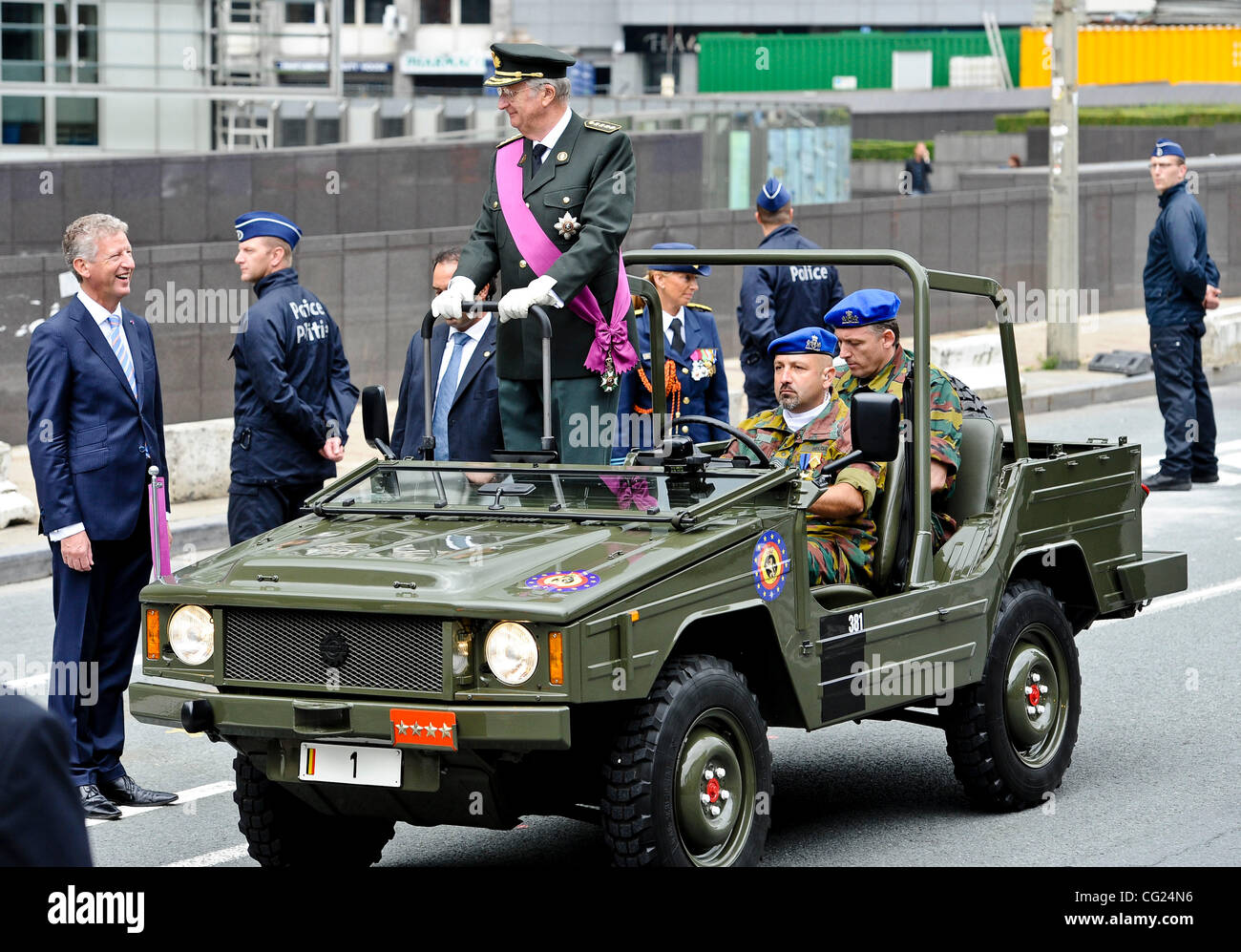 Juillet 21, 2011 - Bruxelles, BXL, Belgique - Le Roi Albert II de Belgique participe à la parade à l'occasion de la fête nationale belge à Bruxelles, Belgique le 2011-07-21 par Wiktor Dabkowski (crédit Image : © Wiktor Dabkowski/ZUMAPRESS.com) Banque D'Images