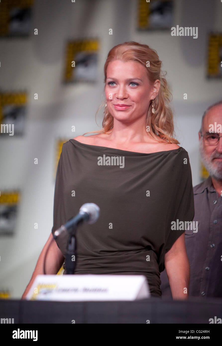 22 juillet 2011 - San Diego, Californie, États-Unis - LAURIE HOLDEN parle au cours de la mort de bord à Comic Con International 2011. (Crédit Image : &# 169 ; Mark/ZUMAPRESS.com) Samala Banque D'Images