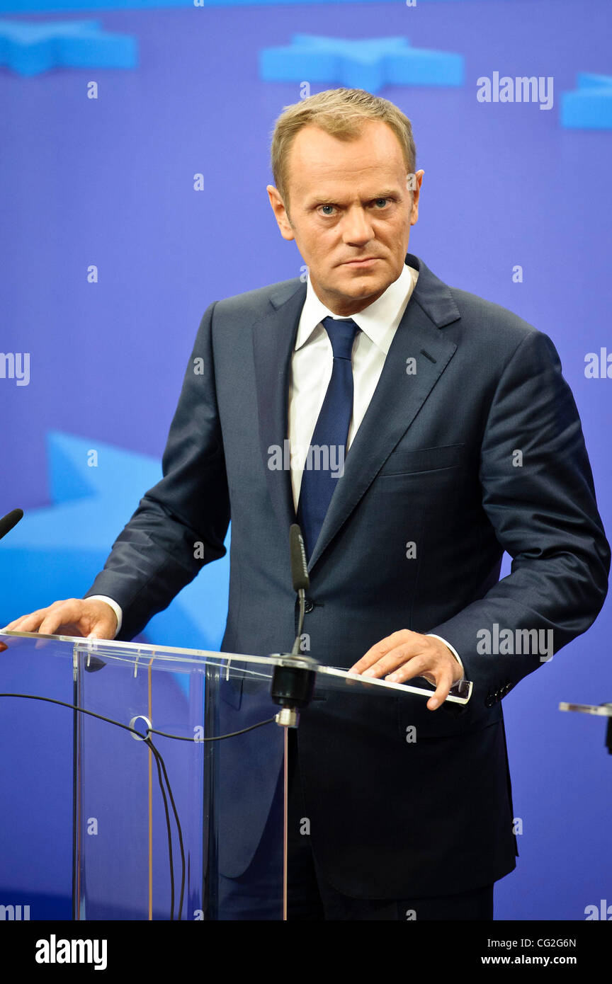 12 septembre 2011 - Bruxelles, BXL, Belgique - Le Premier ministre polonais Donald Tusk donne une conférence de presse après une réunion à l'administration centrale du Conseil de l'UE à Bruxelles, Belgique le 2011-09-12 par Wiktor Dabkowski (crédit Image : © Wiktor Dabkowski/ZUMAPRESS.com) Banque D'Images