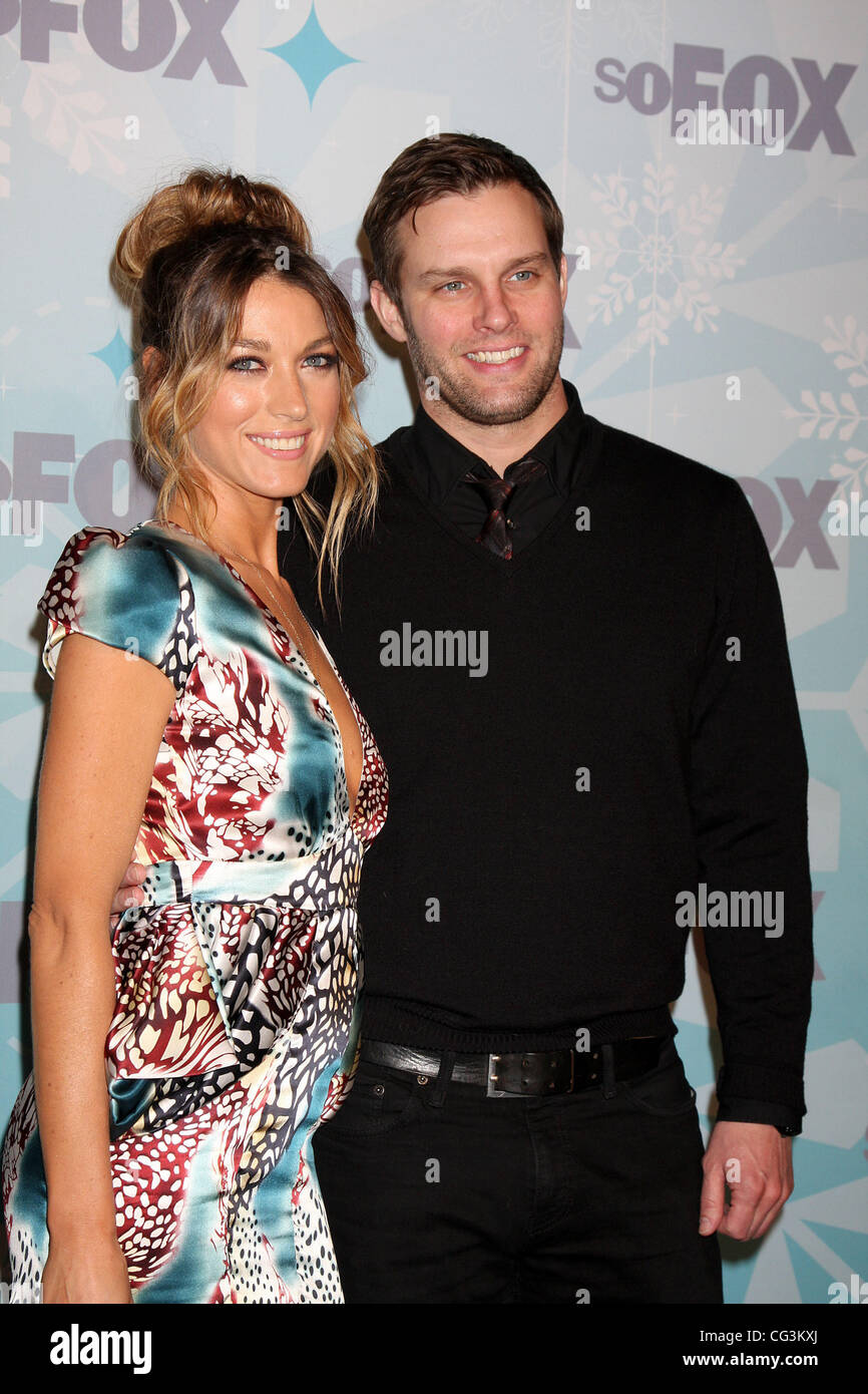 Natalie Zea et Jacob Pitts La FOX TCA Hiver 2011 a eu lieu à la VILLA Sorriso - Arrivées Pasadena, Californie - 11.01.11 Banque D'Images