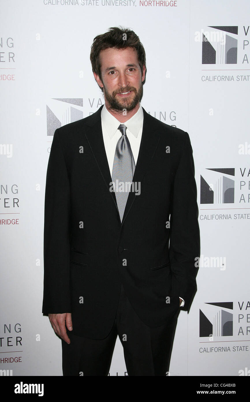 Noah Wyle Valley Gala d'ouverture du Centre des arts de la scène qui s'est tenue à la California State University Northridge Northridge, Californie - 29.01.11 Banque D'Images